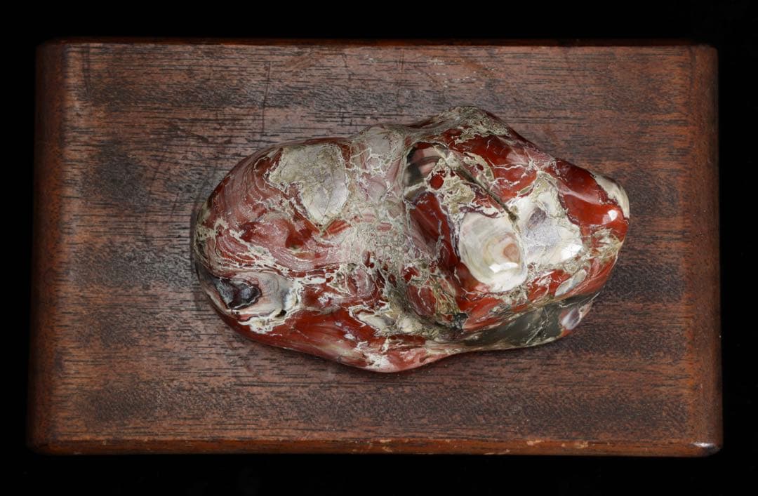 佐渡 錦紅石 錦石 錦瑪瑙 台座付 719g 原石 鑑賞石 水石 天然石 盆石