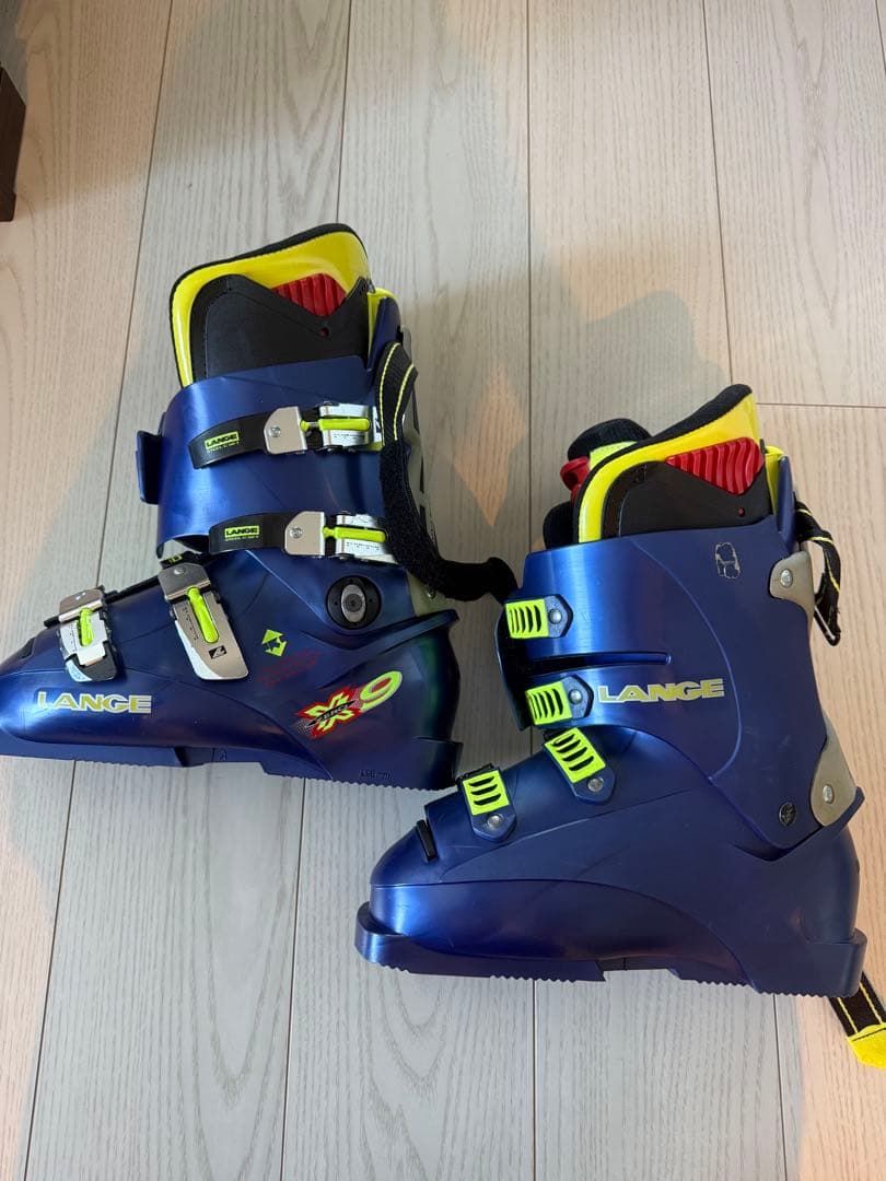LANGEスキーブーツ　ジュニア　25〜25.5cm
