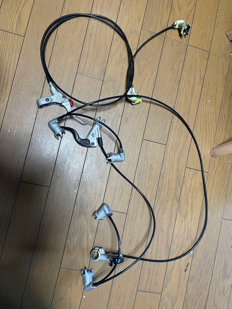 マグラ　hs33 ブレーキ