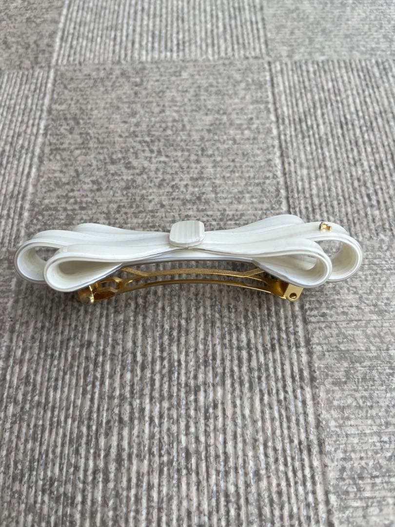 アレクサンドルドゥパリ ヘアアクセサリー　ホワイトリボン