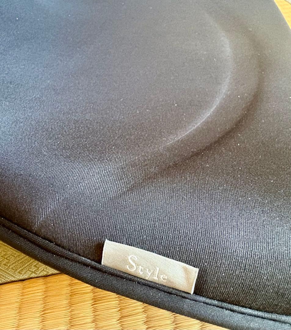 【匿名配送】★美品★MTG ボディメイクシート Style スマート 骨盤ケア