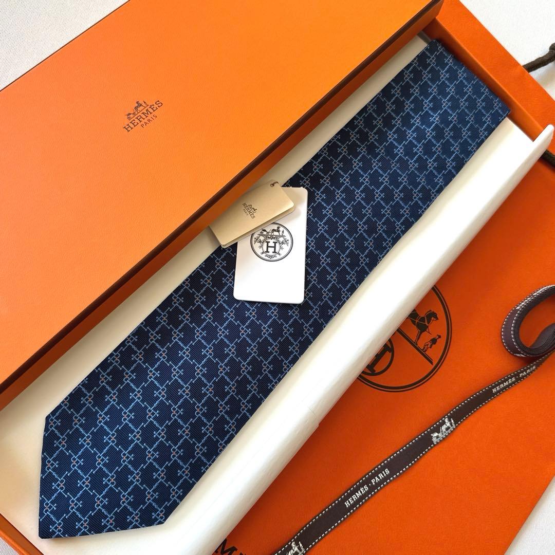 エルメス ネクタイ《乗馬のサーキット》新品　未使用