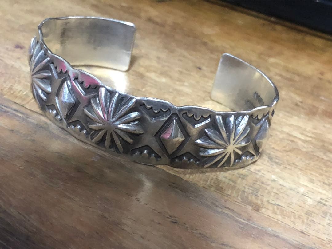NAVAJO バングル　NORA