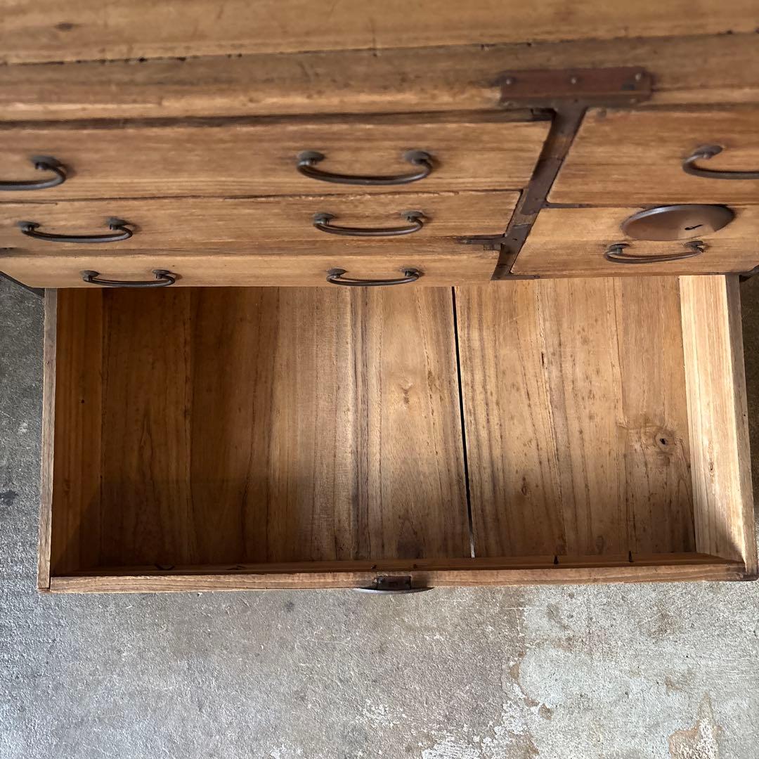 古いちょっと大きめの小引き出し　小箪笥　桐箪笥　和家具　当時物