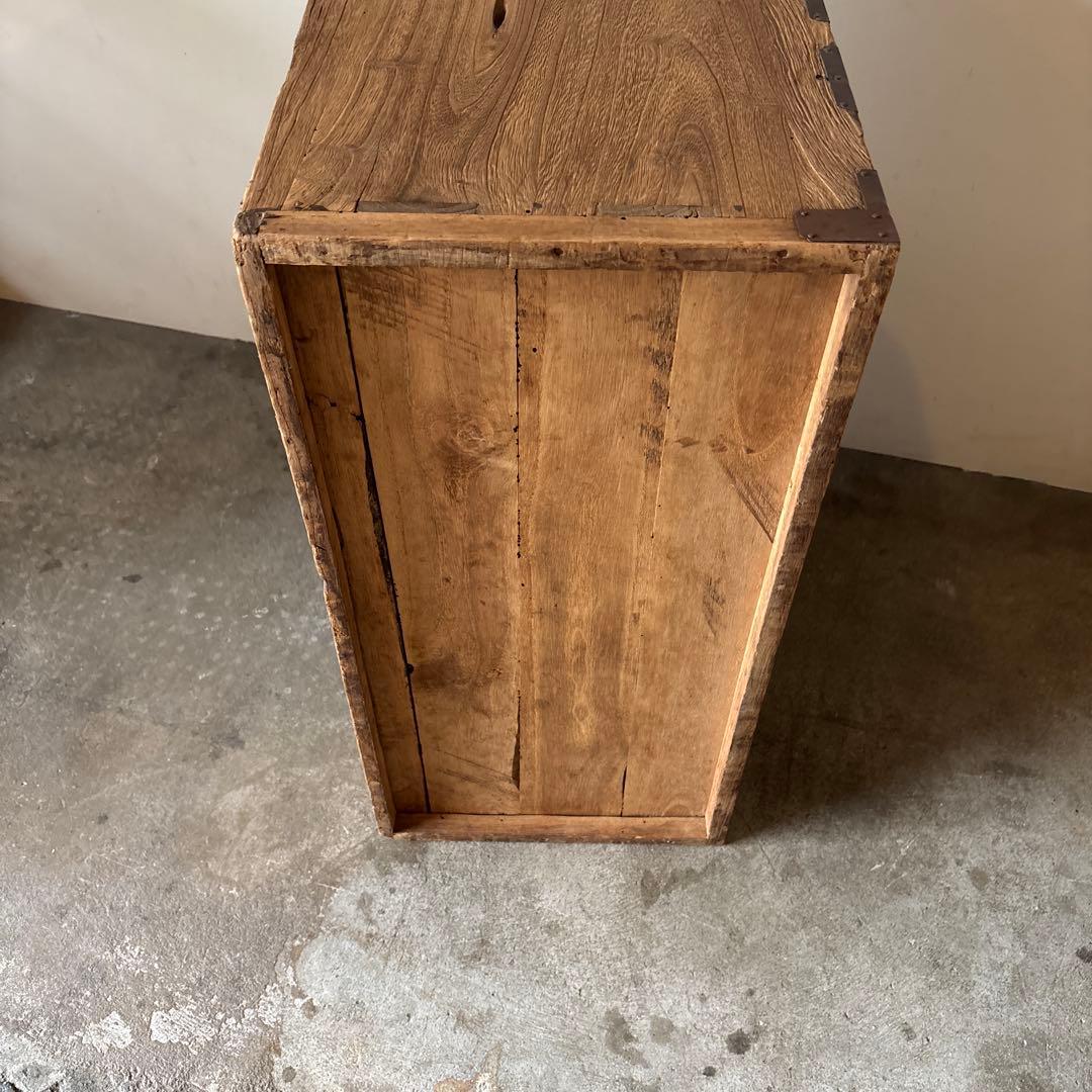 古いちょっと大きめの小引き出し　小箪笥　桐箪笥　和家具　当時物