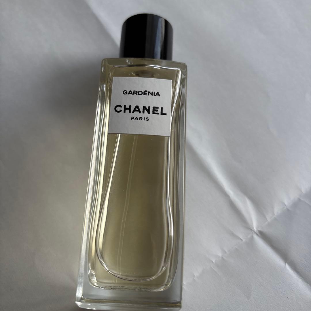 CHANEL GARDENIA 香水プルちゃん