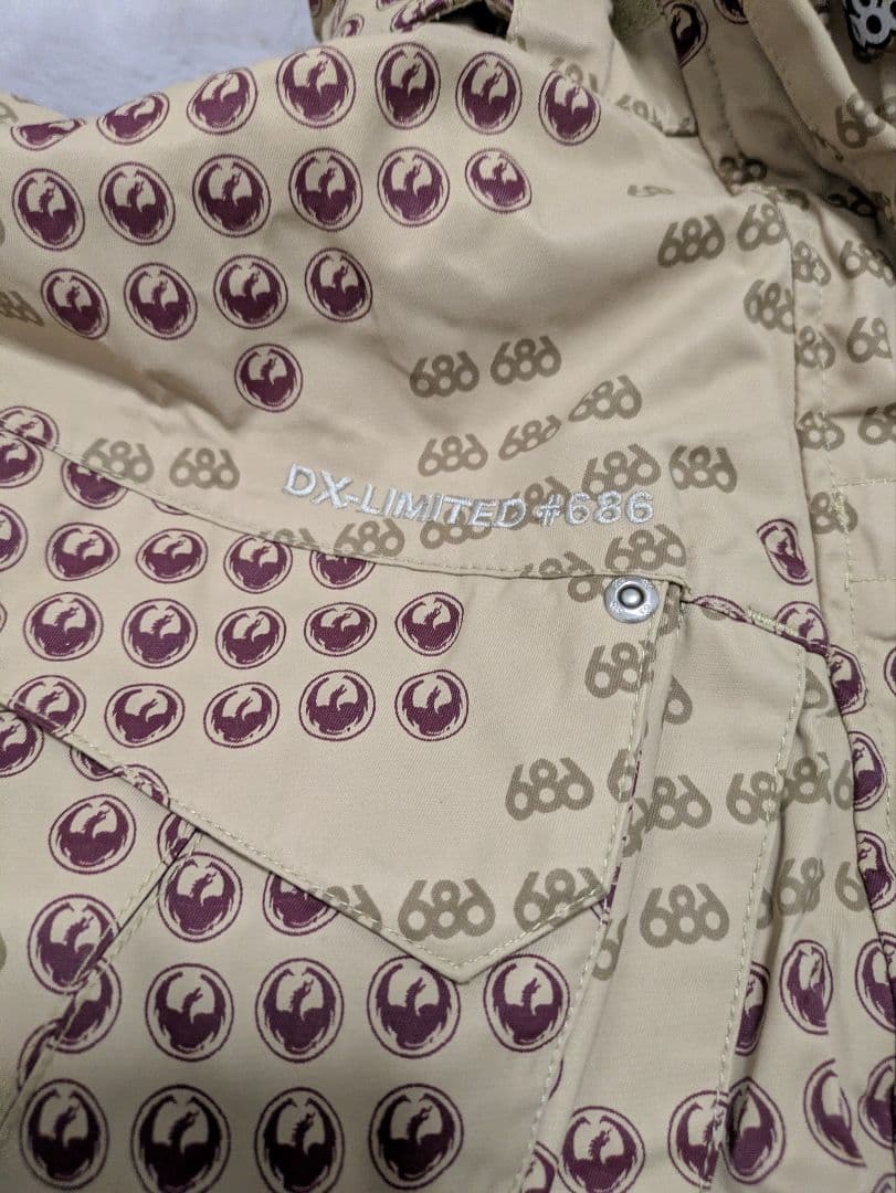 激レア 686 × Dragon コラボ スノボウェア ハイエンドモデル 希少