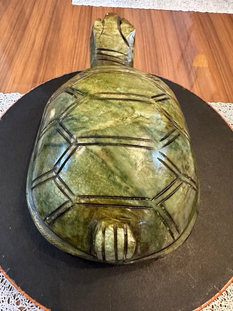 Z-456 天然玉石　古玉　大型　亀　老玉　河磨玉　置物　風水　縁起物　金運