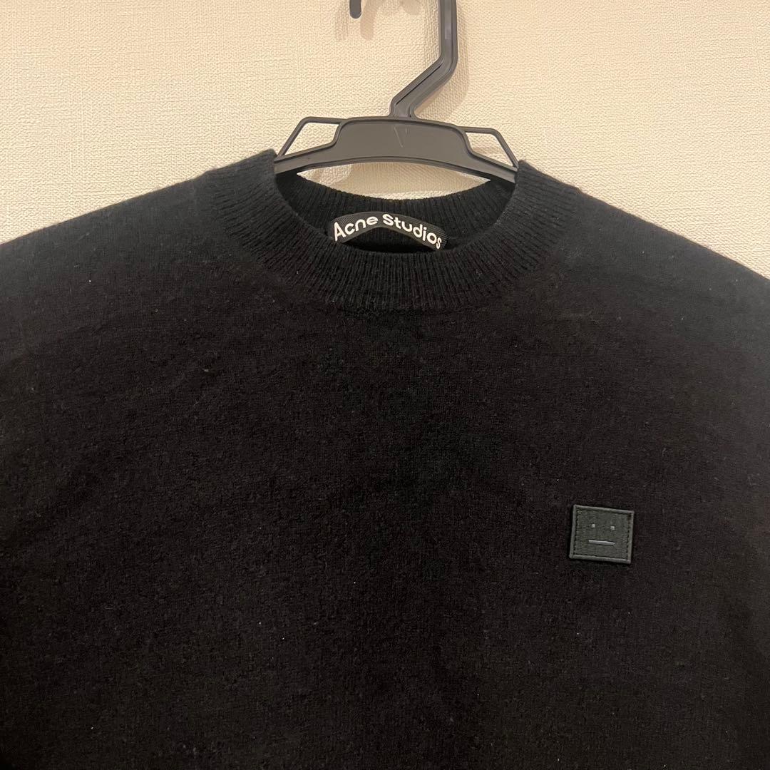 Acne Studios 黒　クルーネックセーター xxs