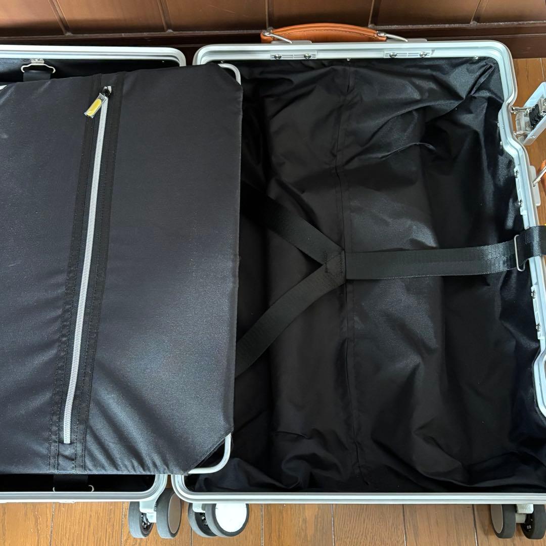 【希少】イノベーターアルミスーツケース36L