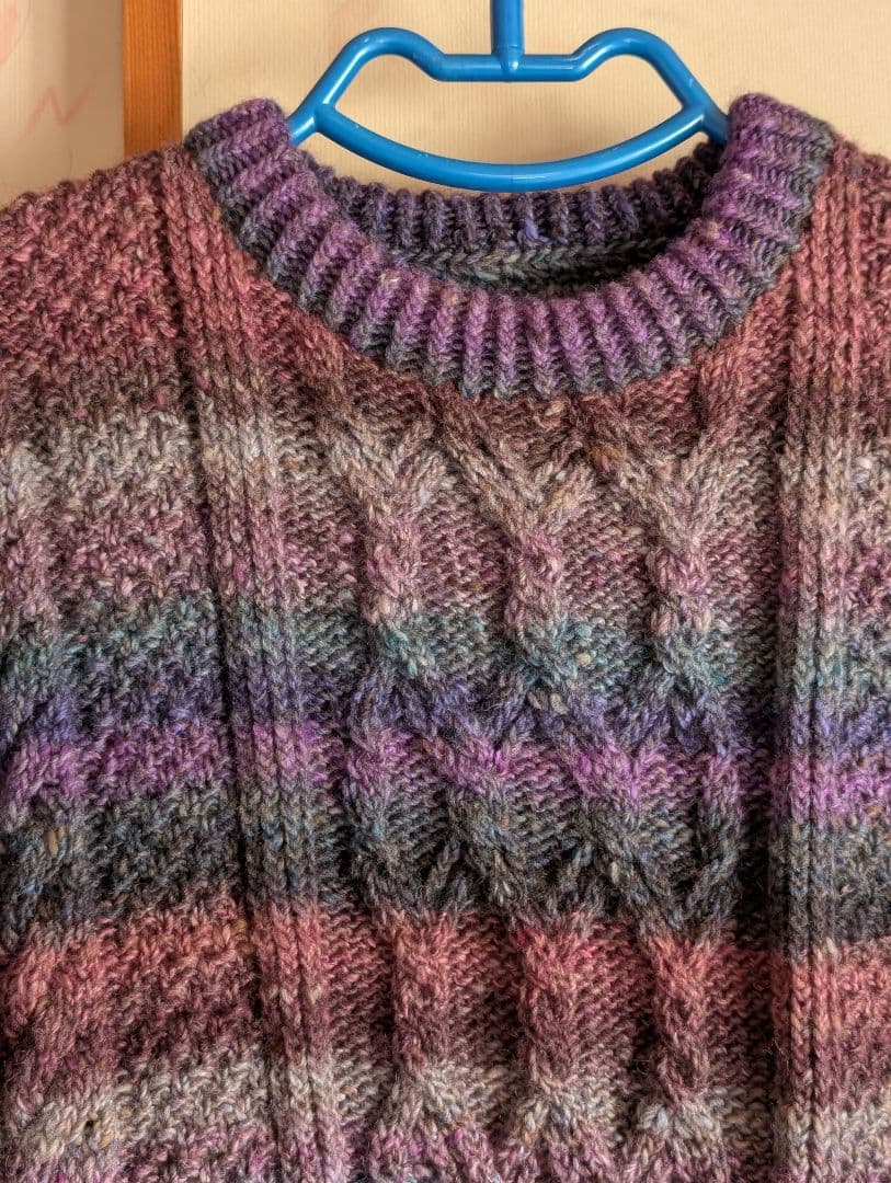 手編みのクルーネックセーター　　　　　　 野呂英作 黄昏col.7使用