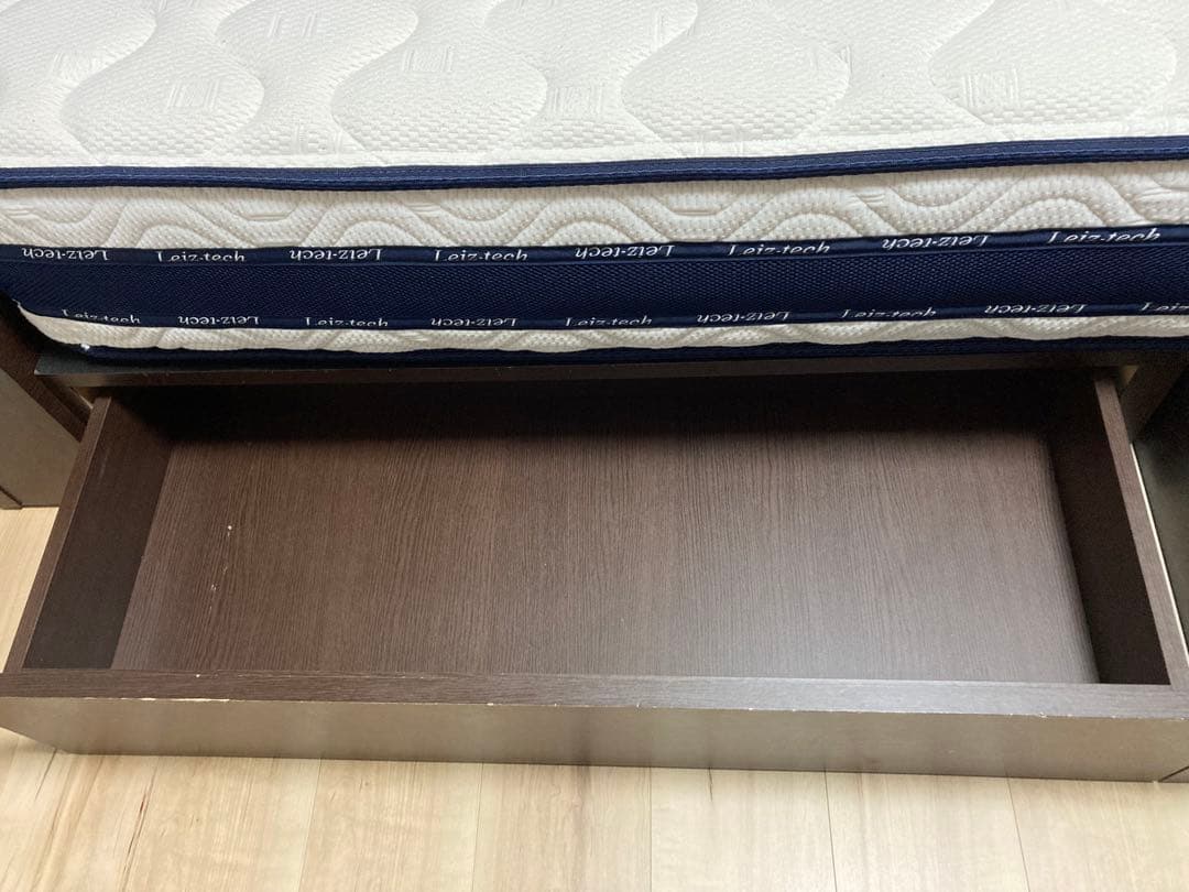 【値下げしました！】アンネルベッド　ダブルマットレス　ソフト　フレーム付き