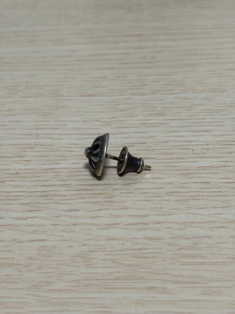 クロムハーツ　クロスボールピアス
