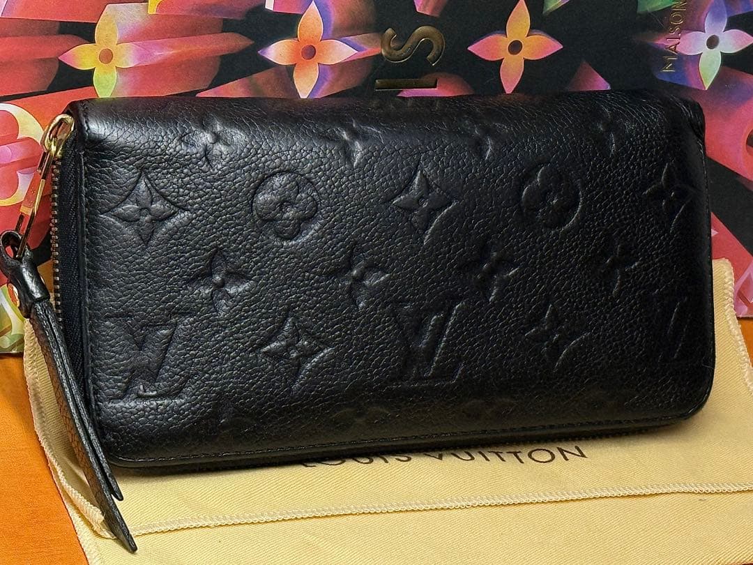 LOUIS VUITTONルイヴィトン　ジッピーウォレット長財布　ブラック