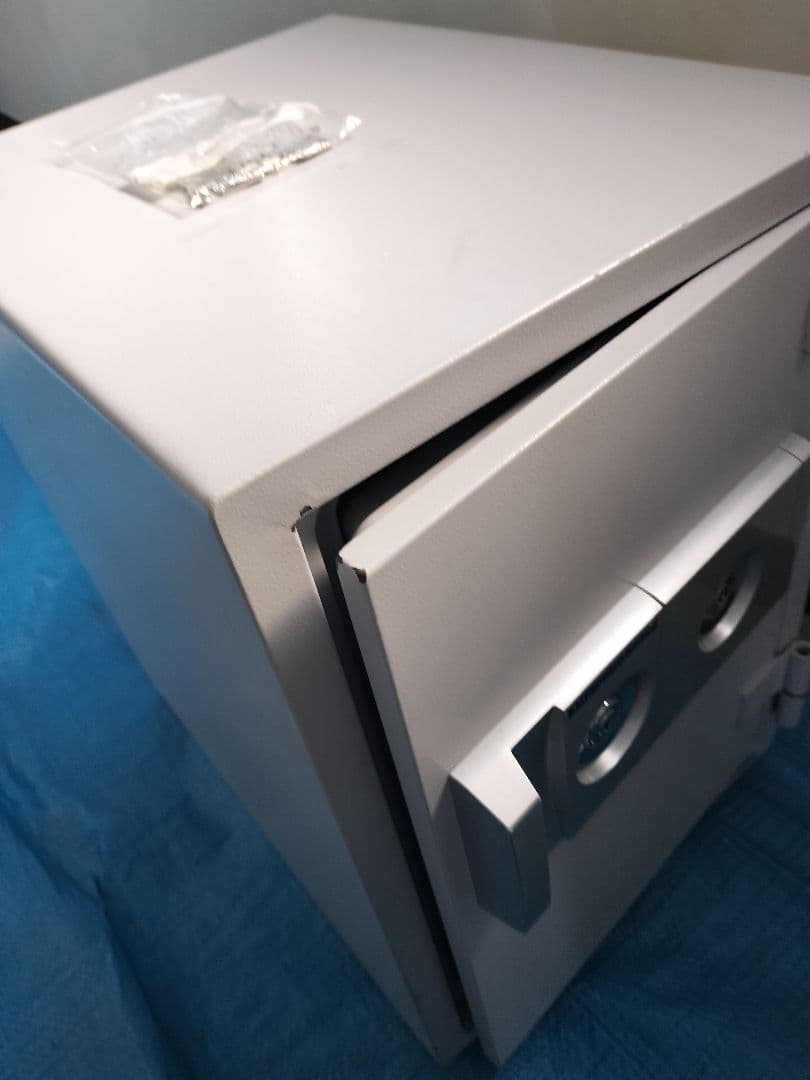 ダイヤセーフ 耐火金庫 鍵二本づつ