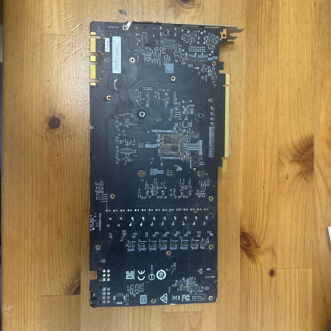 グラフィックボード・グラボ・ビデオカード MSI GeForce GTX 1070 ARMOR 8G OC