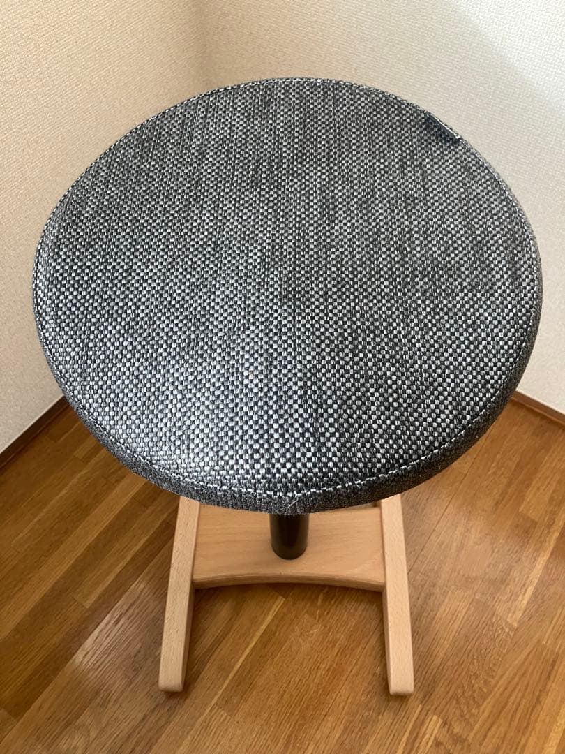 腰痛対策椅子　バランスシナジー　バランスラボ