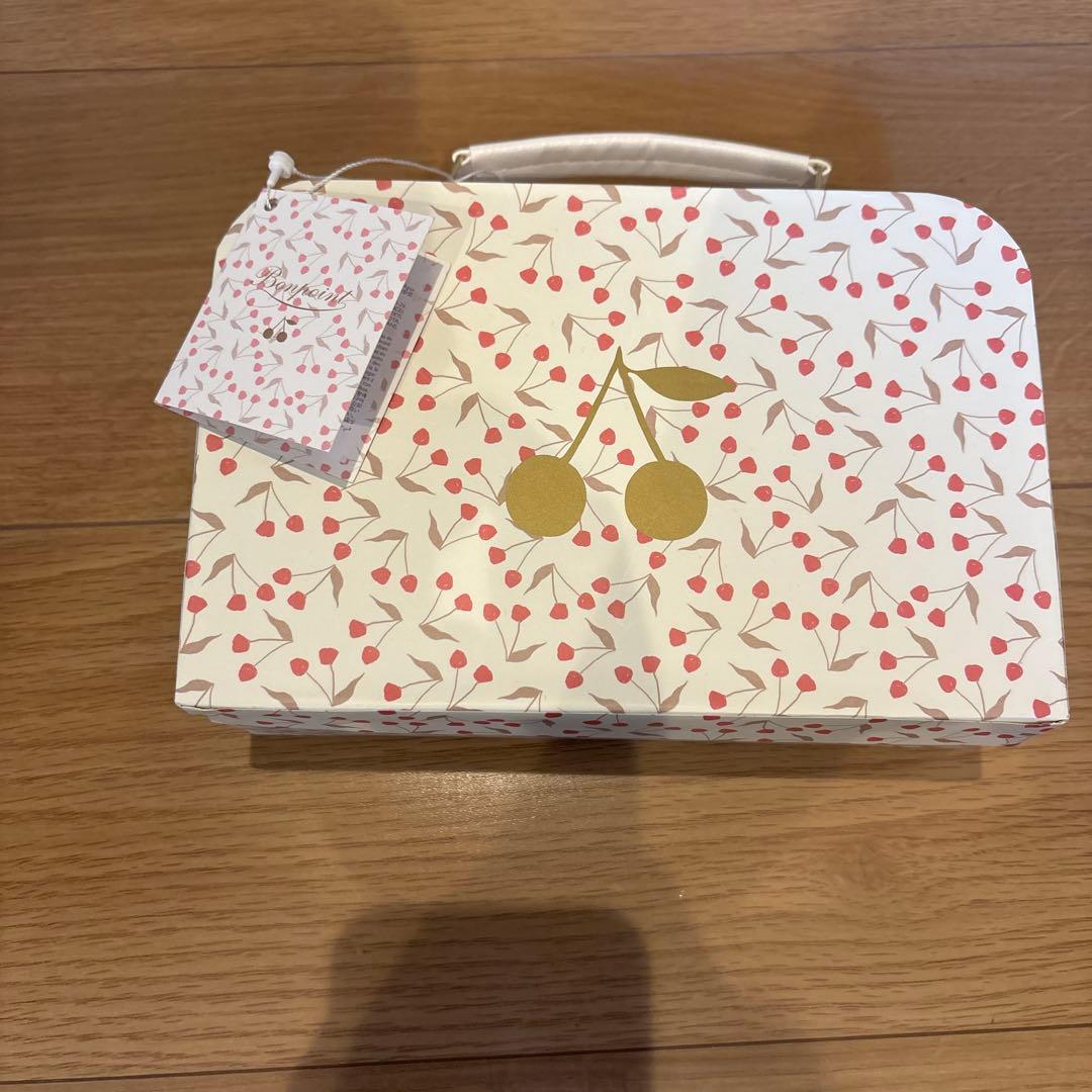 新品未使用タグ付　ボンポワン　チェリートランク　ぬいぐるみ　香水付