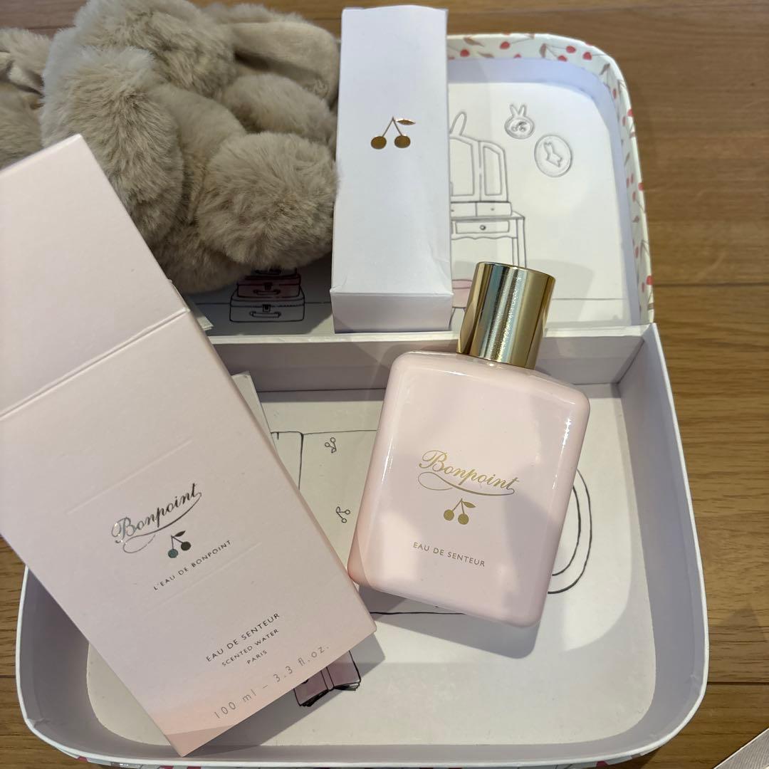 新品未使用タグ付　ボンポワン　チェリートランク　ぬいぐるみ　香水付