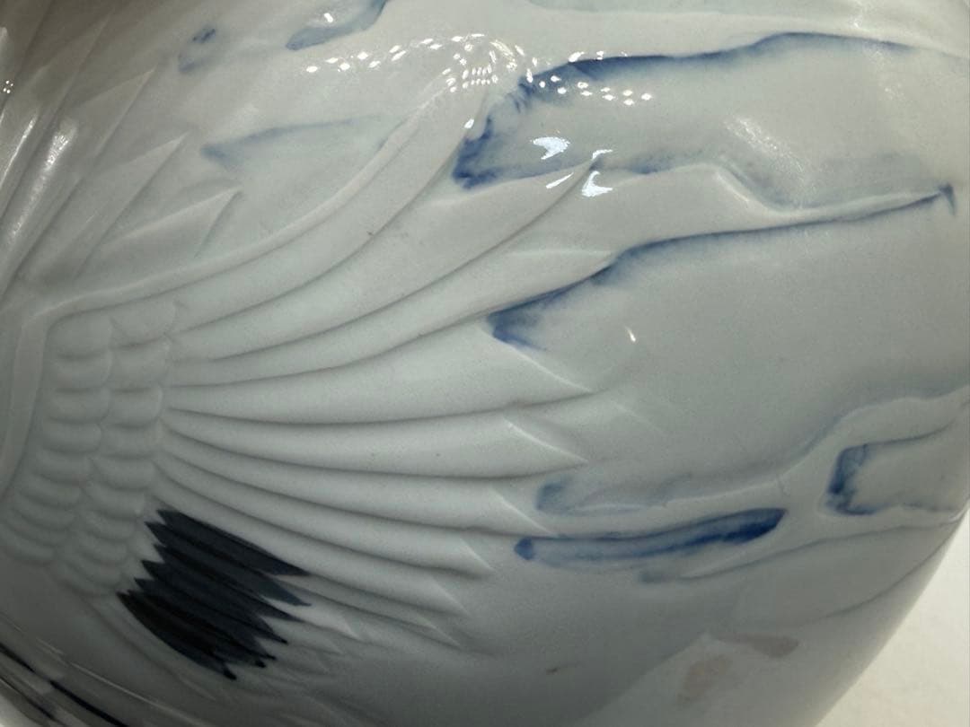 東岩　青華辰砂釉雲鶴紋大壺　浮き彫り模様　送料込み260124