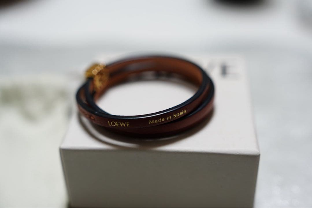 LOEWE ロエベ レザー ツイスト バングル タン