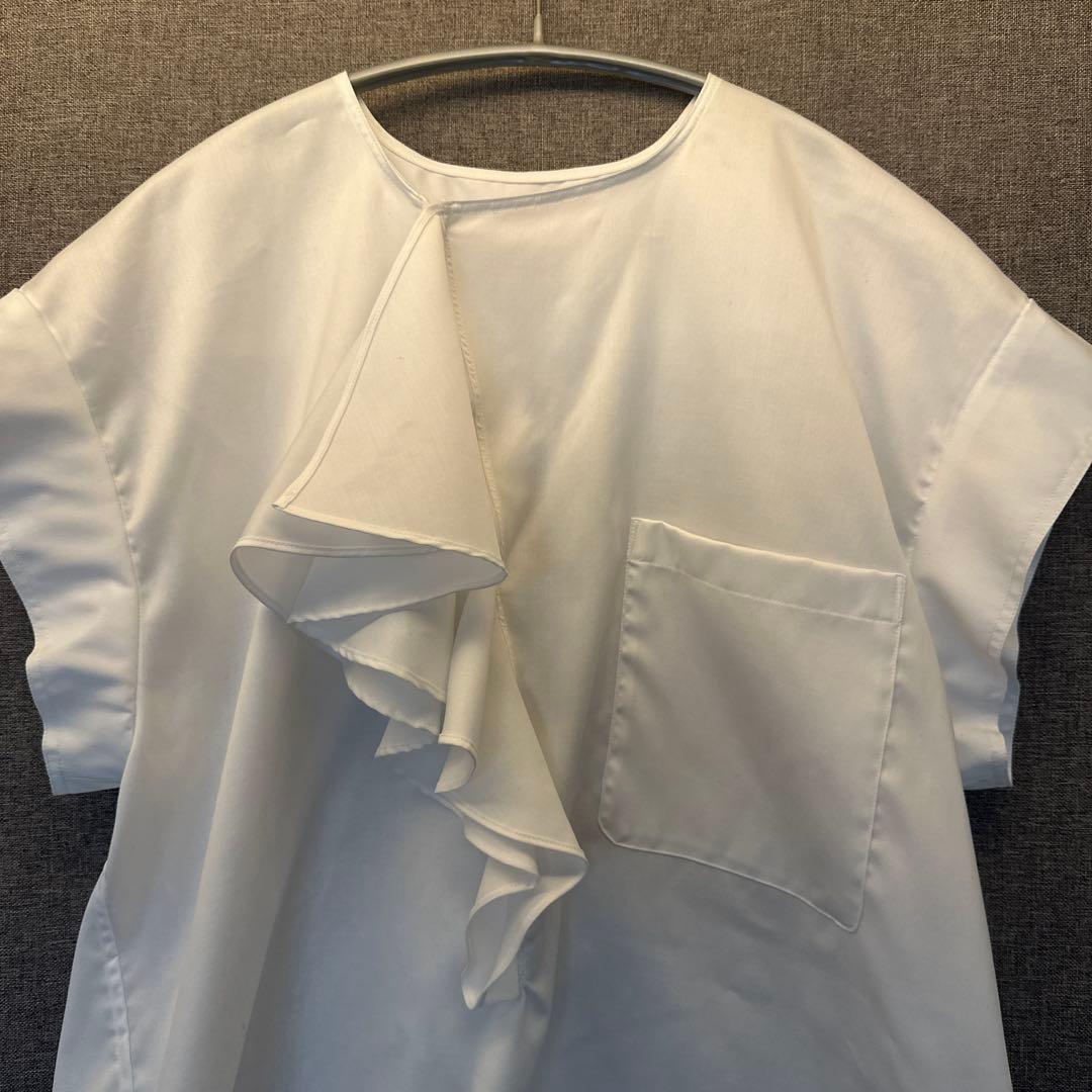 未使用　美品　トゥモローランド　BACCA 白　ブラウス　シャツ　半袖