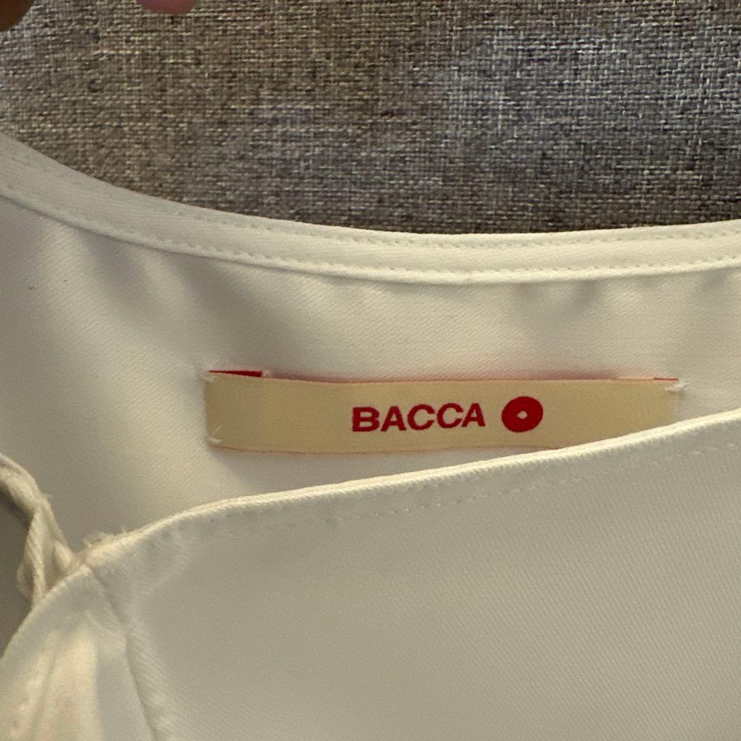 未使用　美品　トゥモローランド　BACCA 白　ブラウス　シャツ　半袖