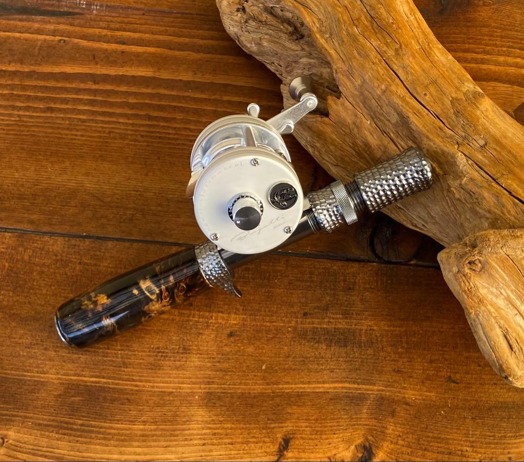 トラウトグリップ　ガンメタ　インロッドフェルール　ベイトロッド　天然木グリップ