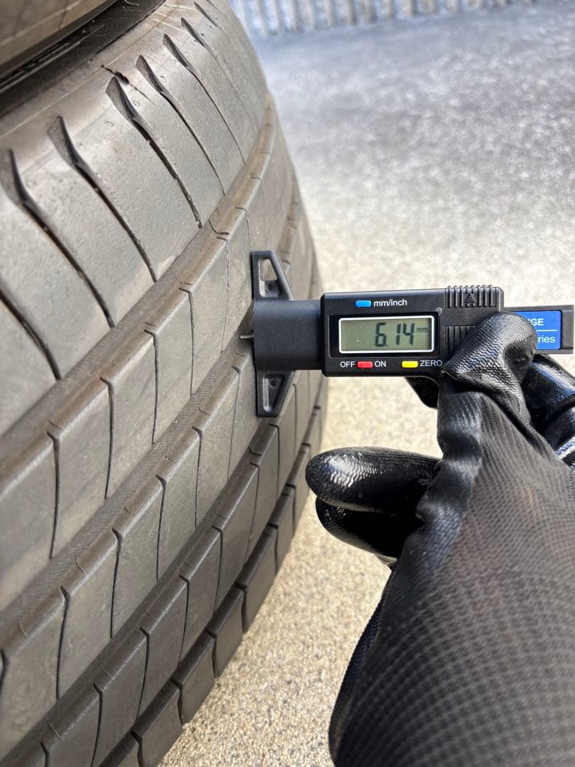 ①225/50R18 ミシュラン　プライマシー4 4本のうち２本