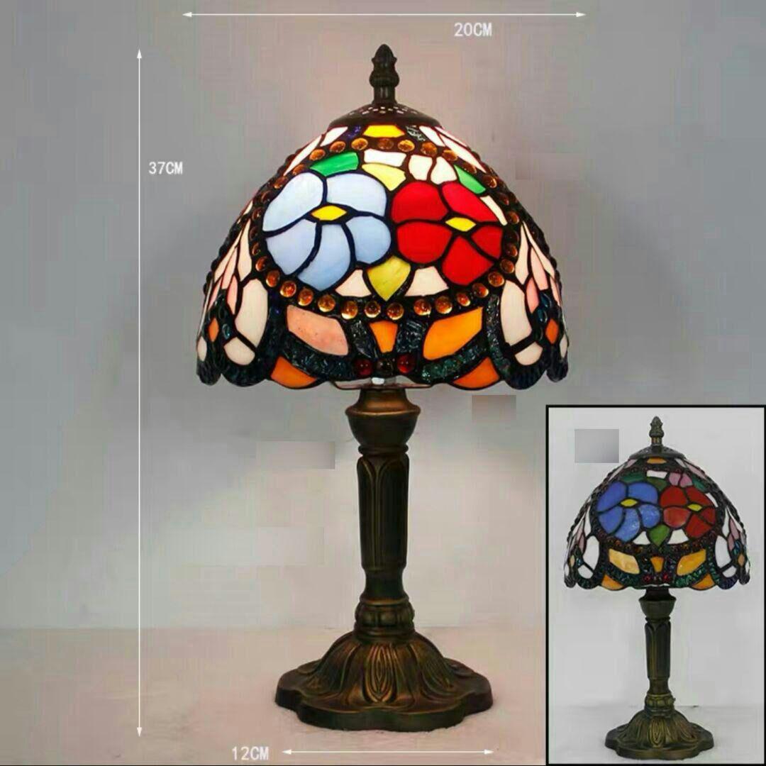 ティファニースタイルテーブルランプ電気スタンドガラスランプ \r ビーズバラの3