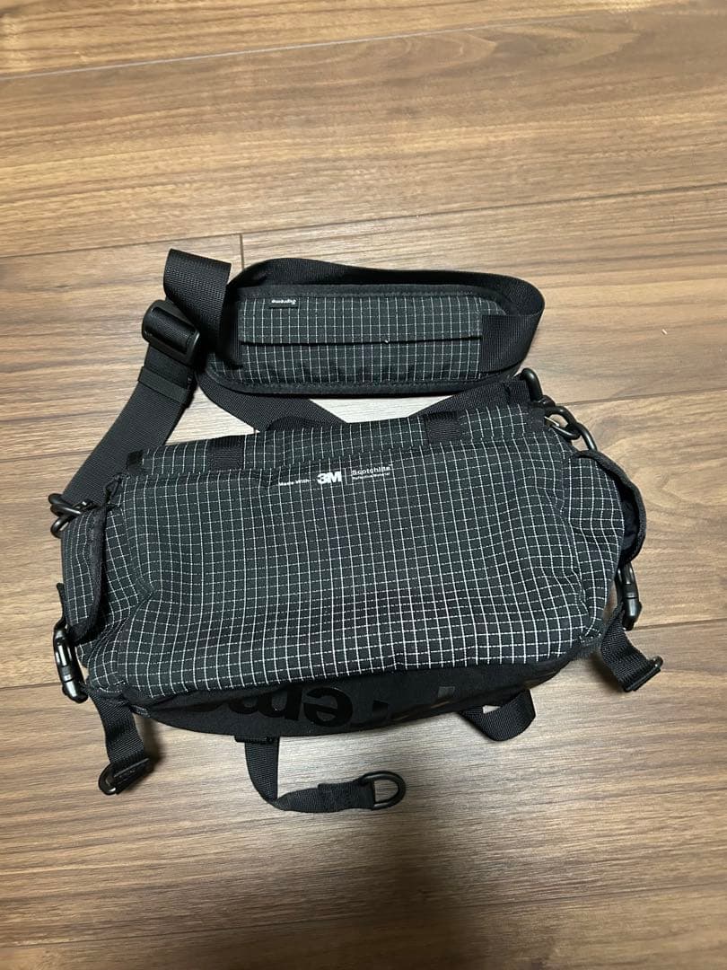 バッグ Supreme Mini Duffle Bag Black(24SS)