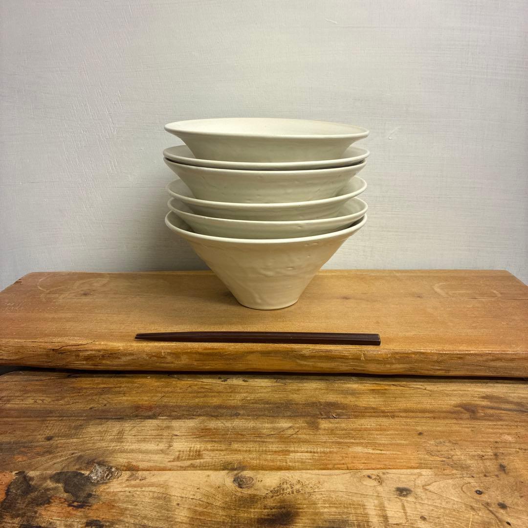 新品　陶器　陶芸作家　角底丼鉢6個 584