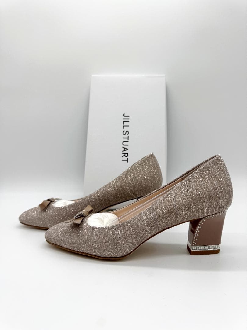 新品 ジルスチュアート リボン スクエアトゥ パンプス ゴールド 23.0cm