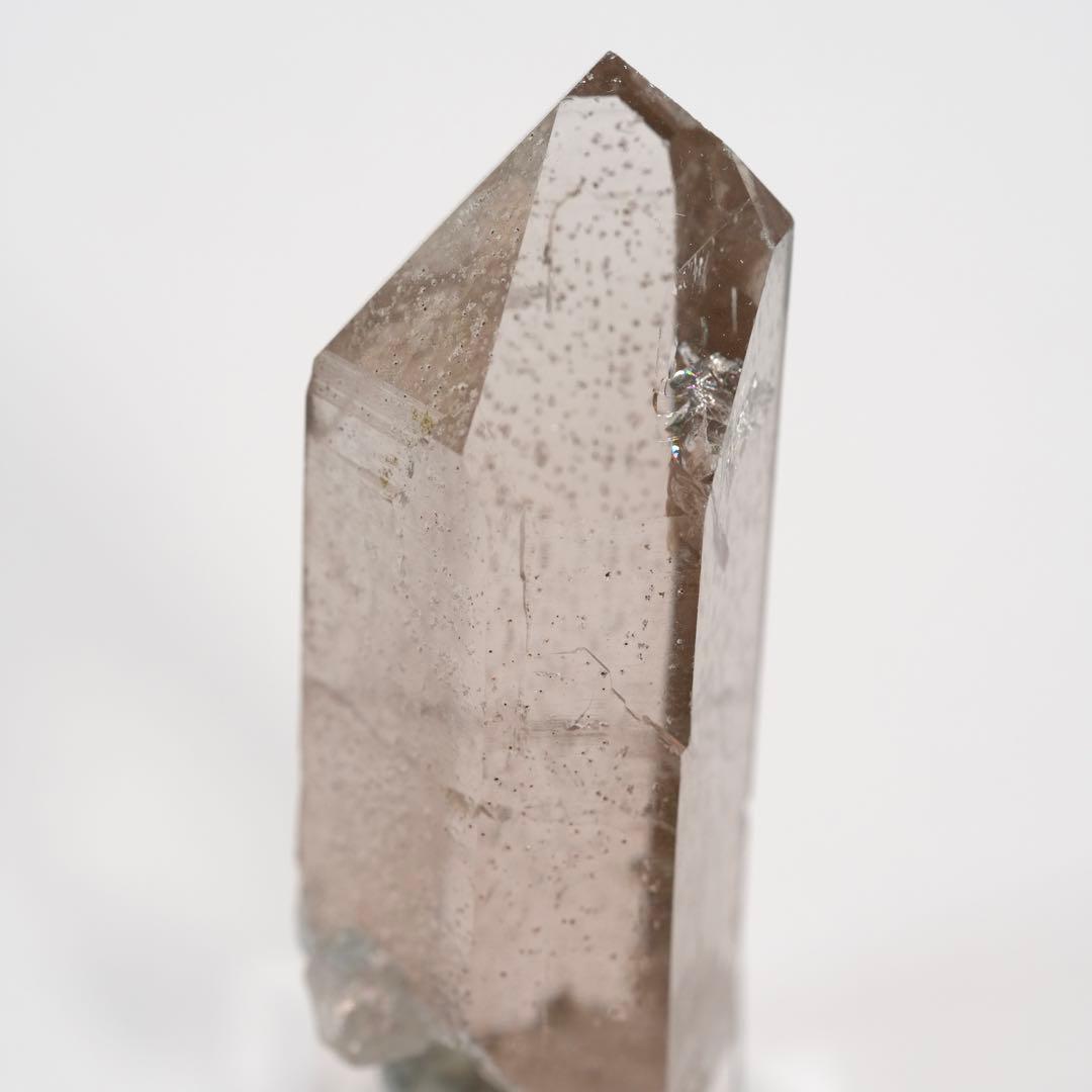 【透明感抜群】ライトスモーキークォーツ スイス産 73×26×27mm