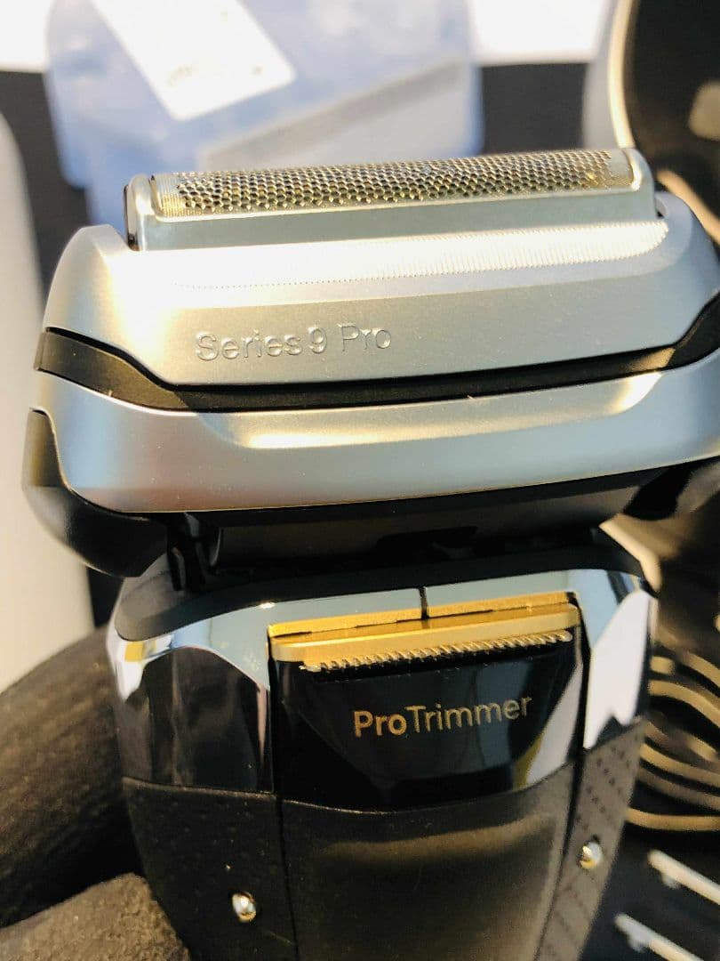 【展示、未使用品】Braun S9 PRO+ 9577ccメンズ電気シェーバー