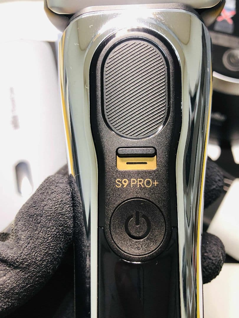 【展示、未使用品】Braun S9 PRO+ 9577ccメンズ電気シェーバー