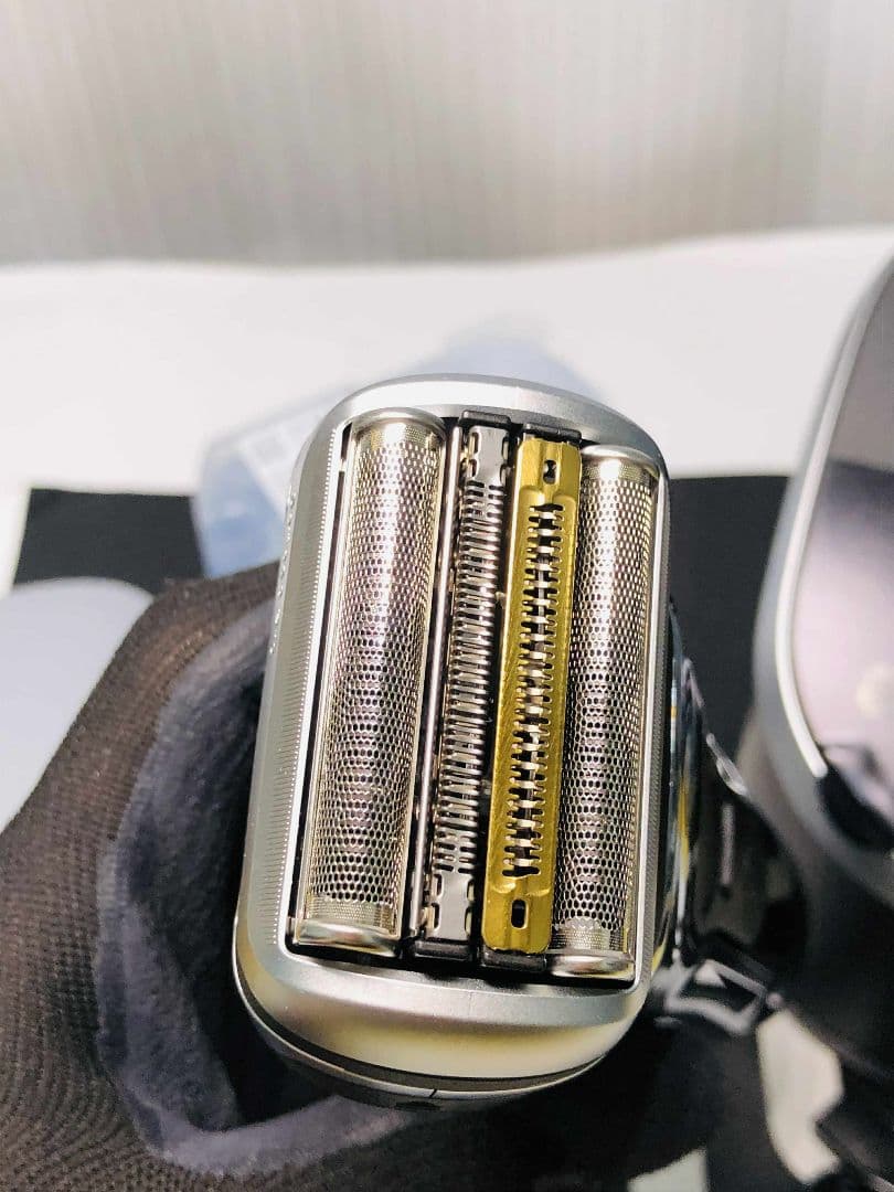 【展示、未使用品】Braun S9 PRO+ 9577ccメンズ電気シェーバー