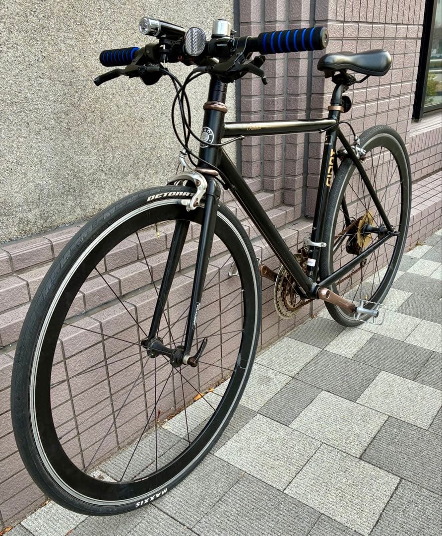 GIANT TRADIST クロスバイク 2✖️9 18段変速　東京