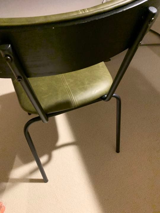 ダイニングチェア　革　レザー