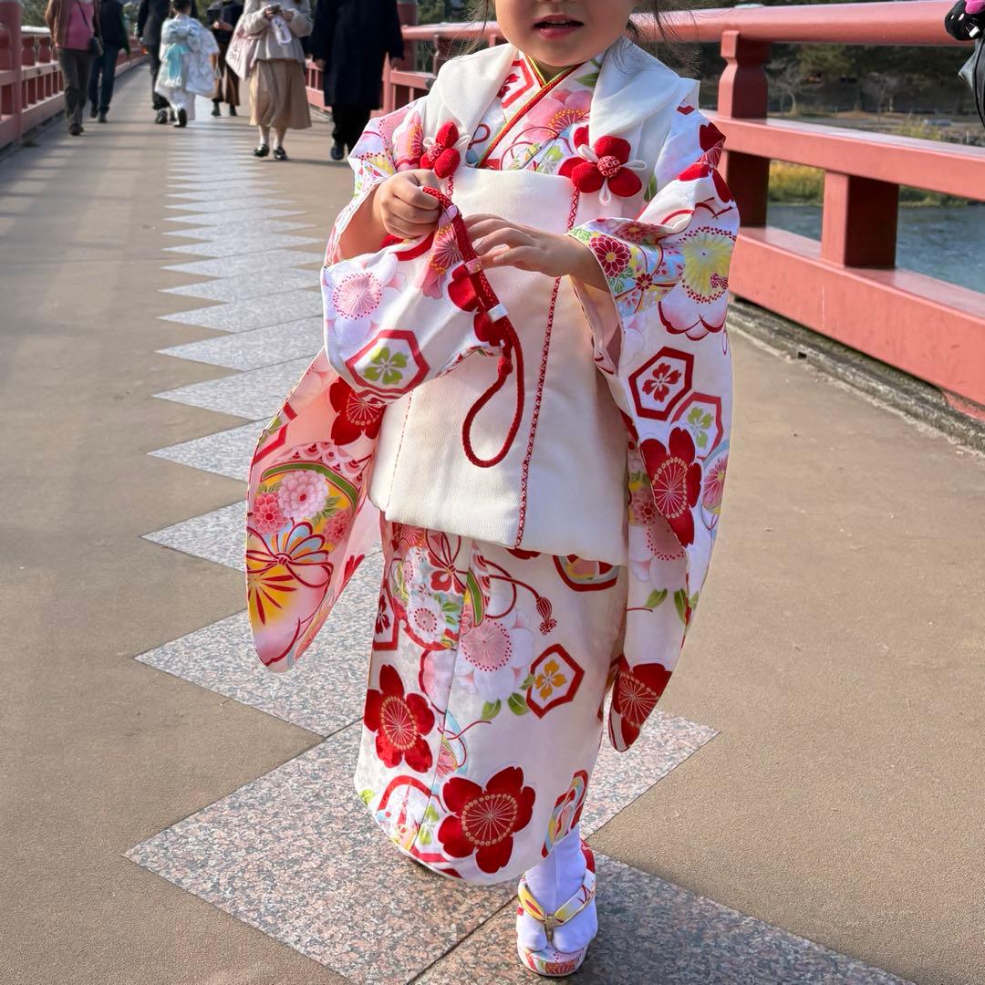 七五三　3歳　着物フルセット　下駄　巾着　付き　ユーズド