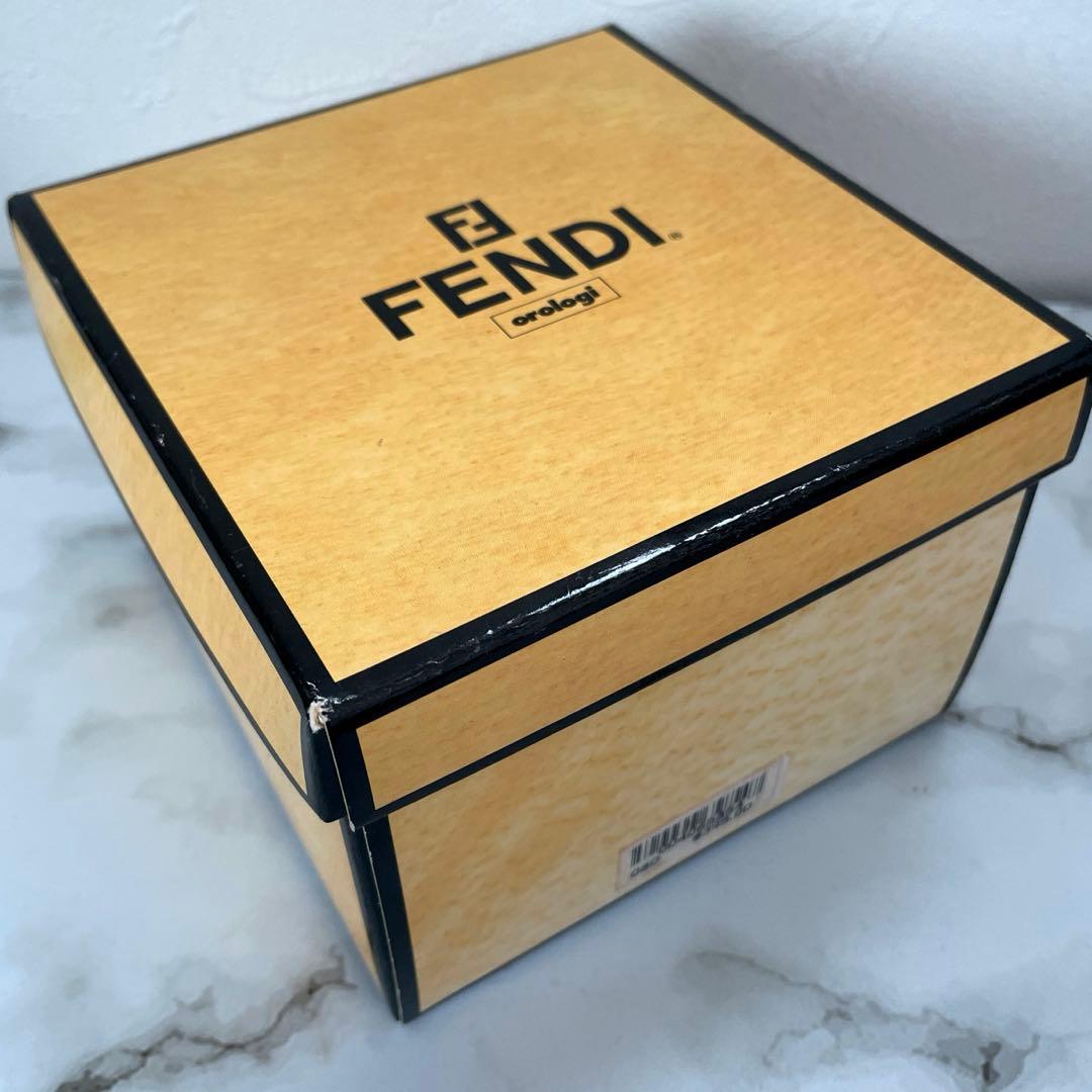 フェンディ　FENDI レディース　腕時計