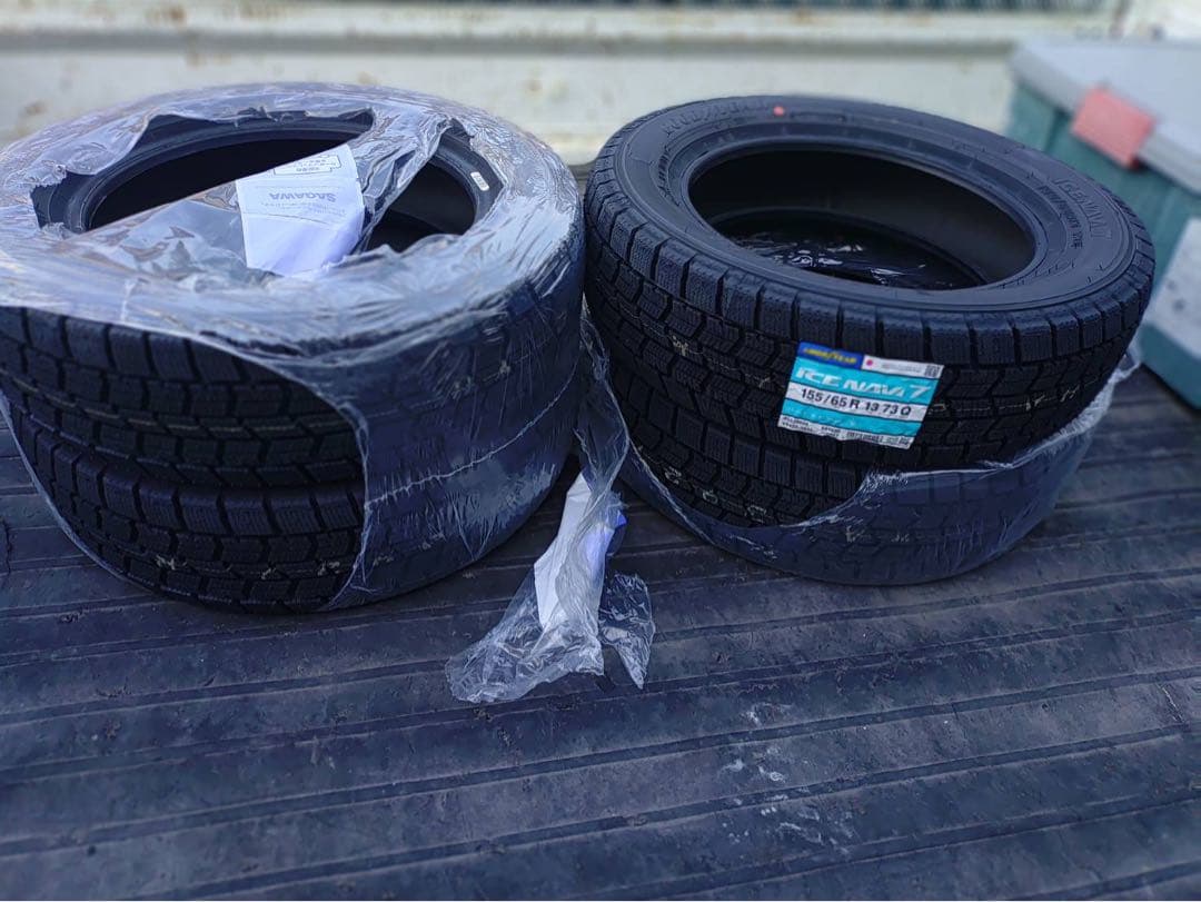 スタッドレスタイヤ　ICE NAVI7 155/65R13 2本セット