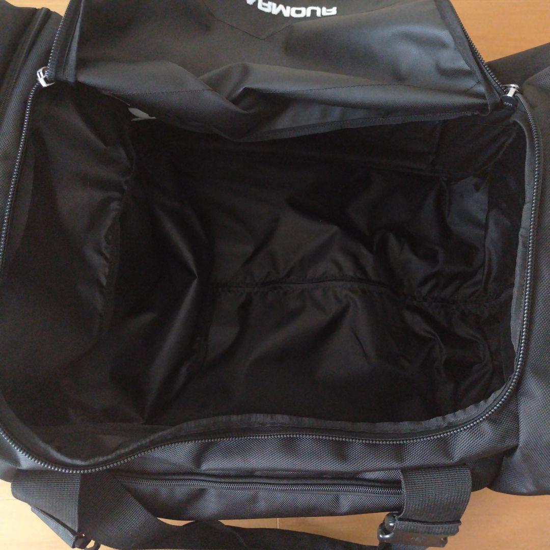 アンダーアーマー　キャリーバッグ