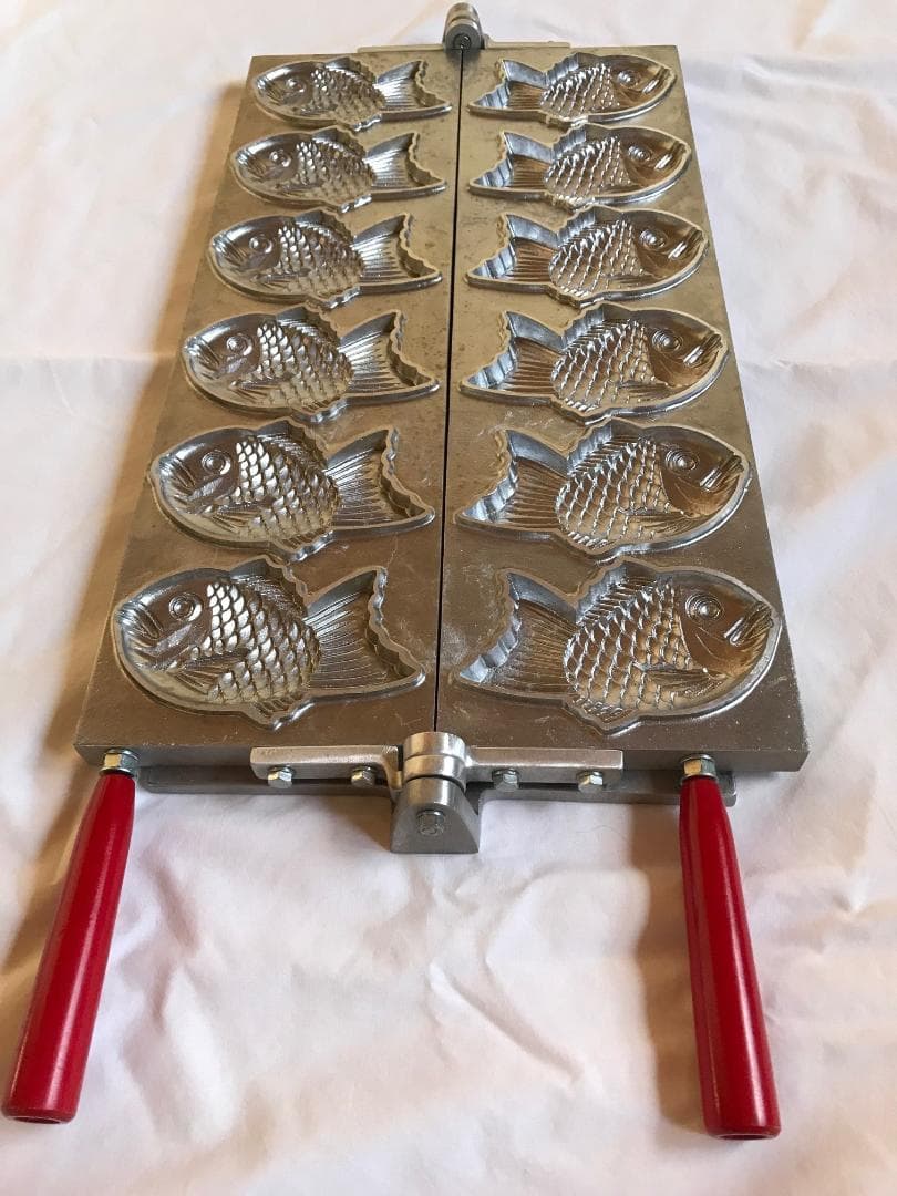 頑*ジ様 新品・未使用　たい焼き人気定番サイズ６匹の焼き板　蜜元ガス式饅頭機専用