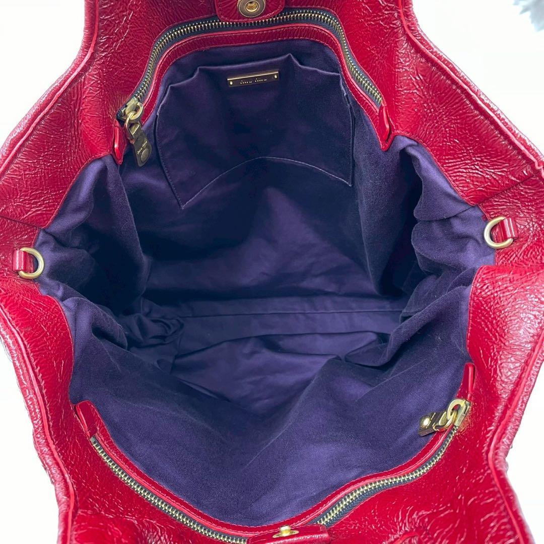 良品　ミュウミュウ　マテラッセ　2way トートバッグ　パテントレザー　レッド