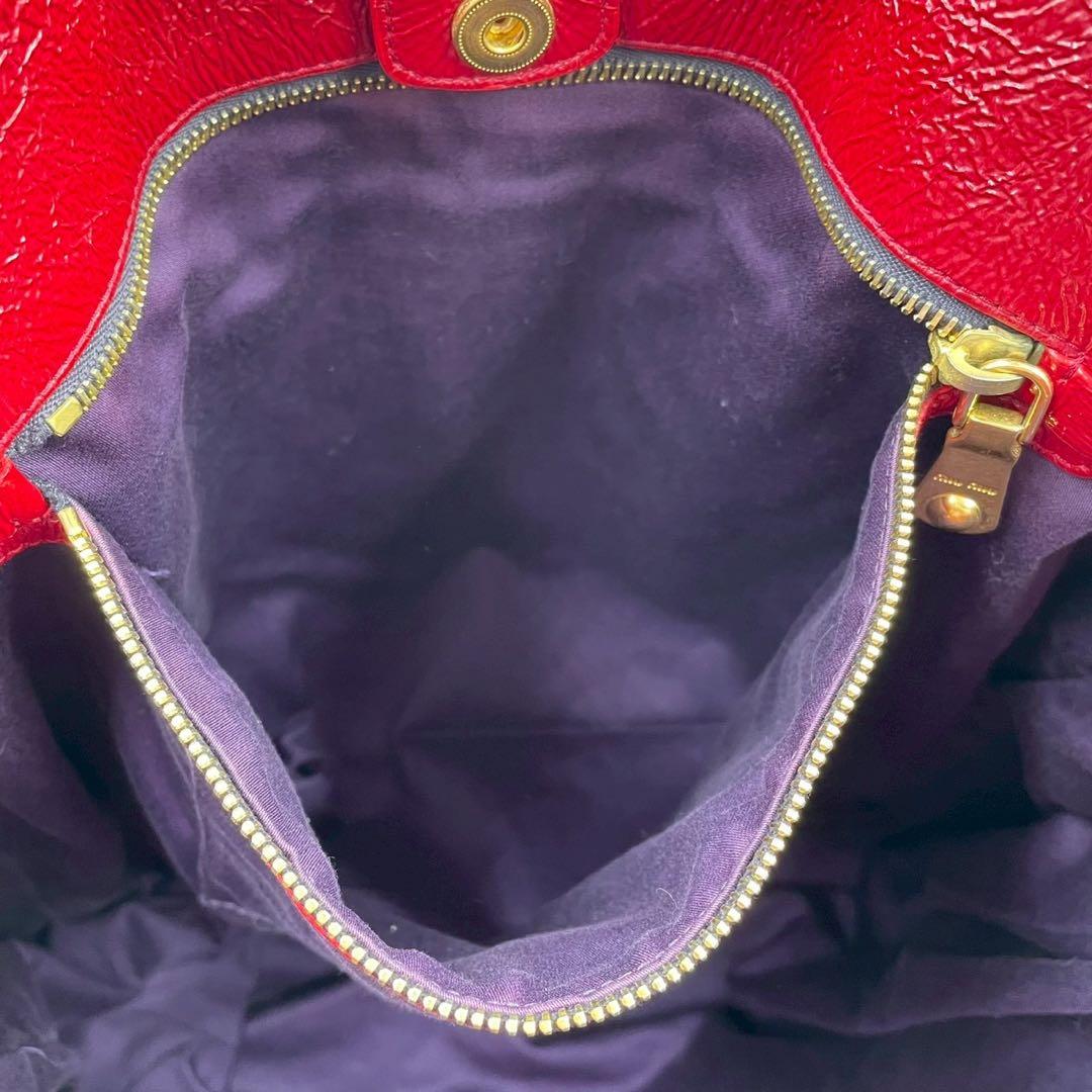 良品　ミュウミュウ　マテラッセ　2way トートバッグ　パテントレザー　レッド