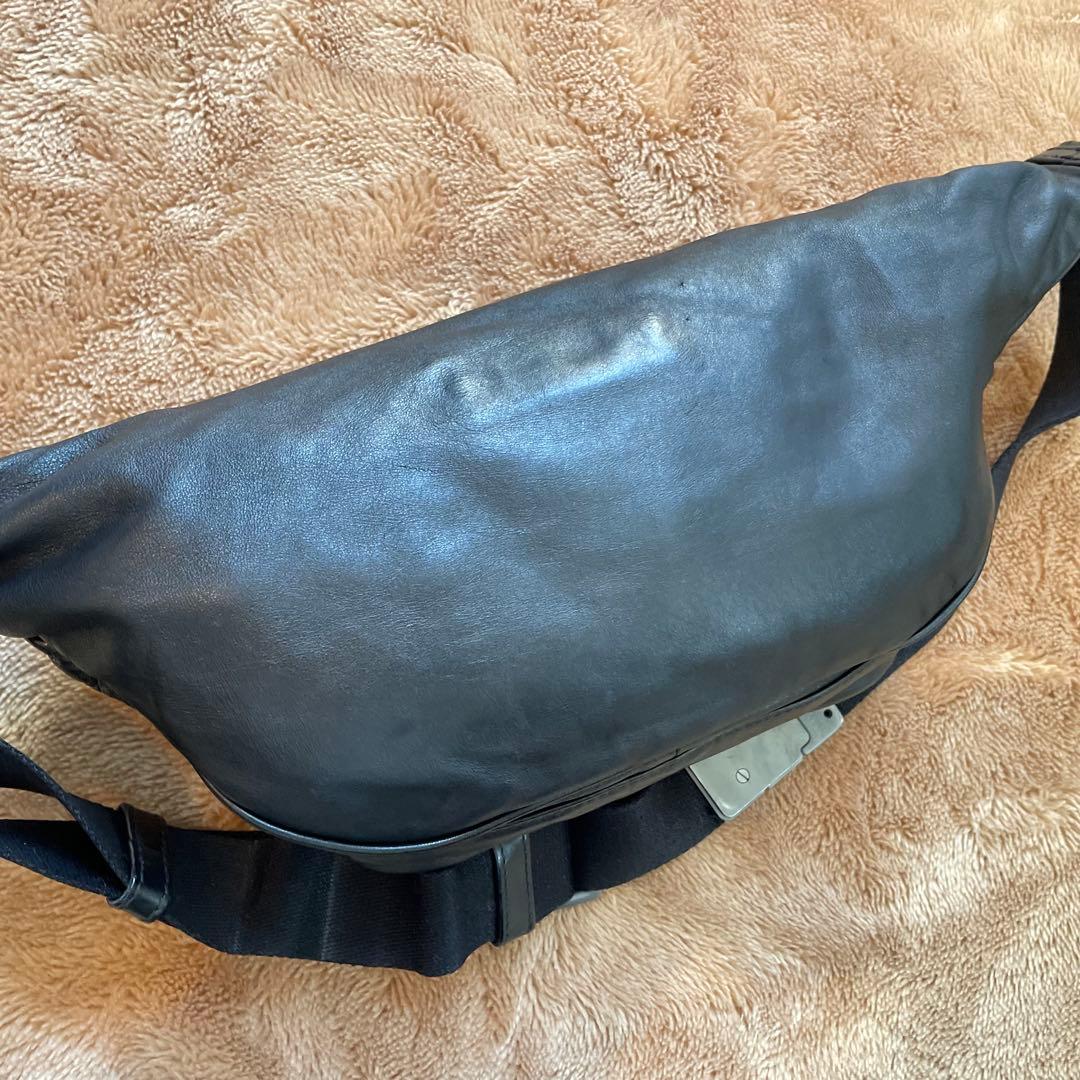 ボッテガヴェネタ　ボディバッグ　ショルダーバッグ　ブラック　メンズ