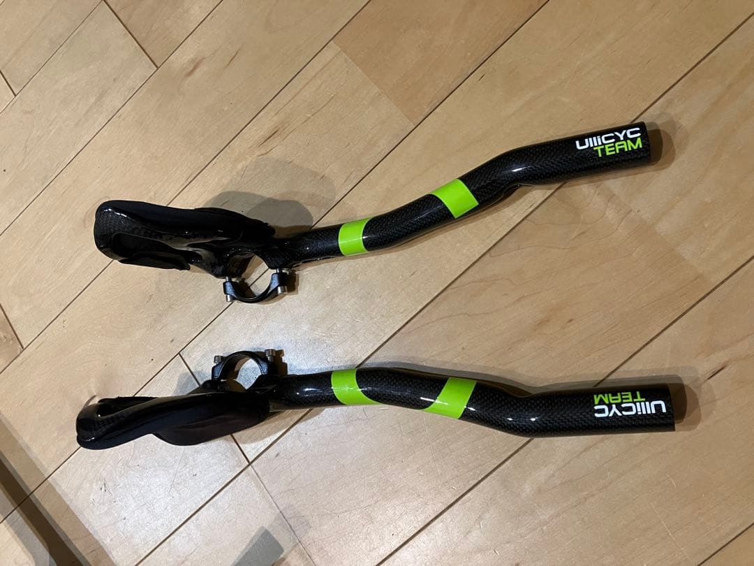 カーボン　エアロ TTタイプブルホーン　レストハンドルバー
