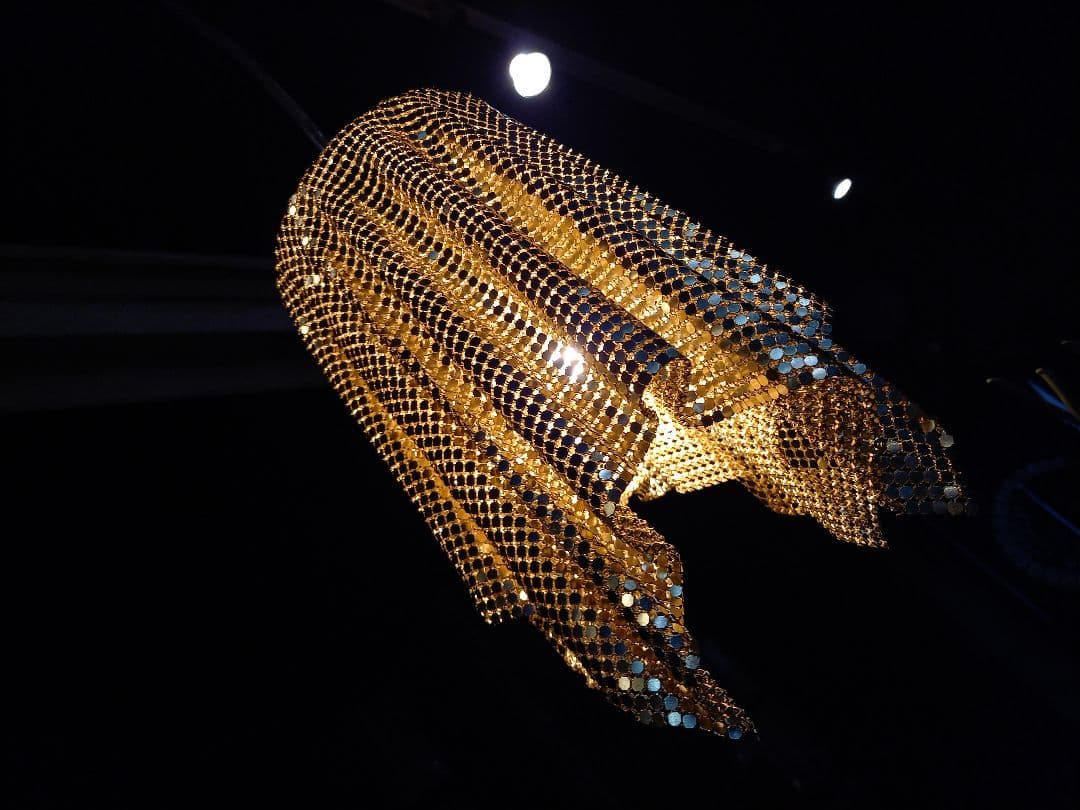 アート　ワーク　スタジオ　ゴールド　ドレープ　チェーン　シャンデリア　ランプ