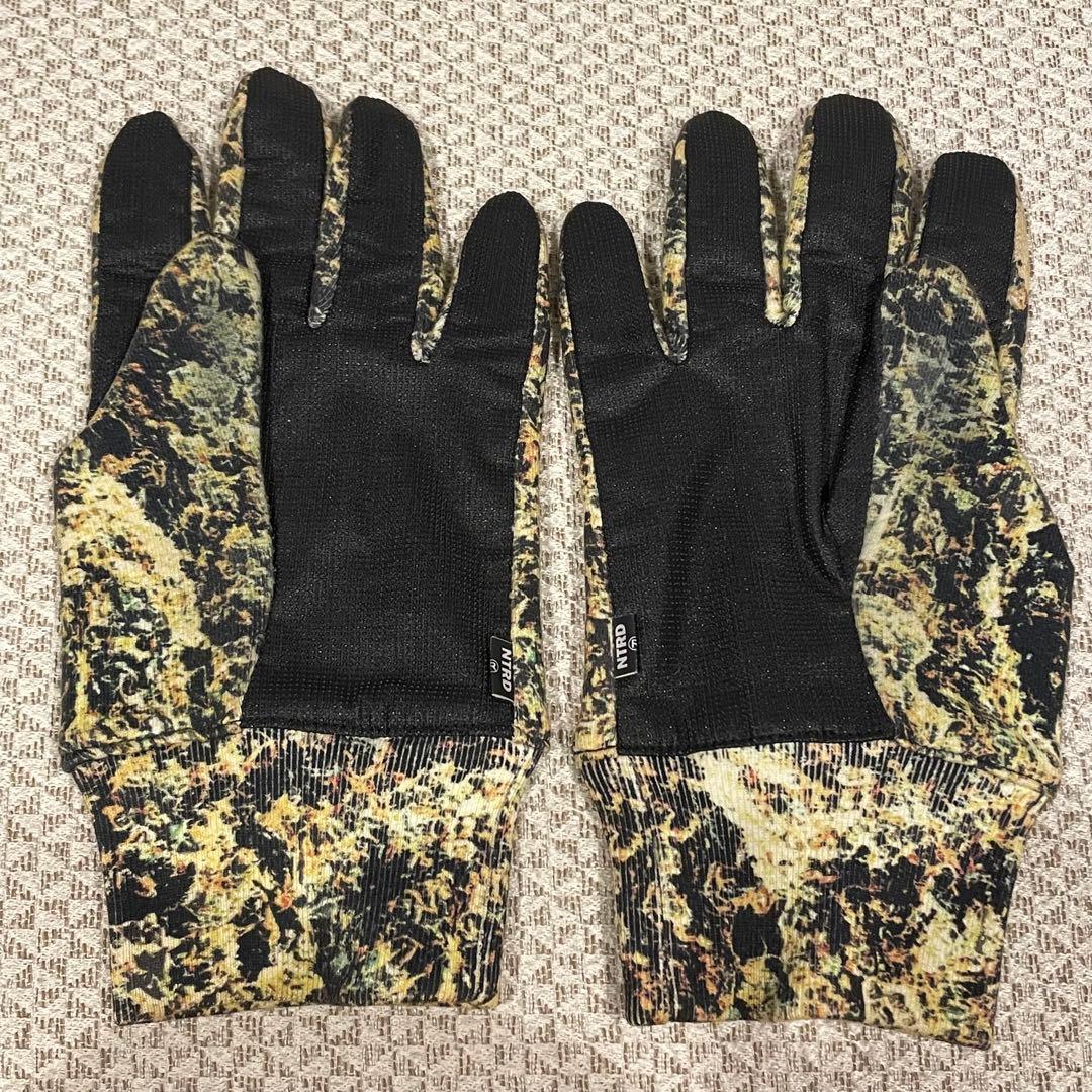 美品　nitraid ナイトレイド　リアルウィード グローブ 手袋